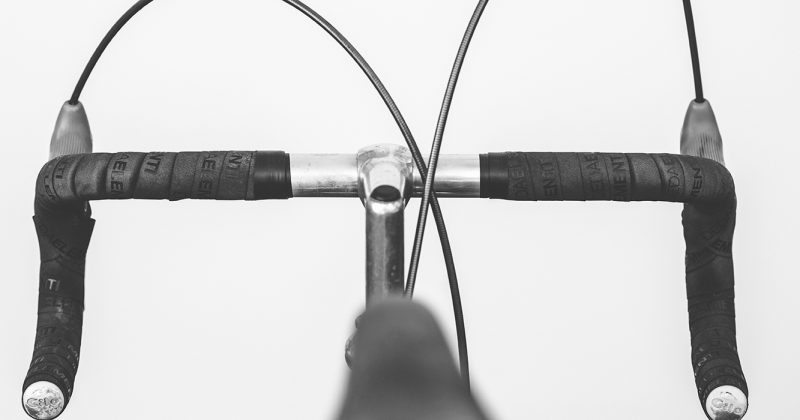 Montar puños bicicleta